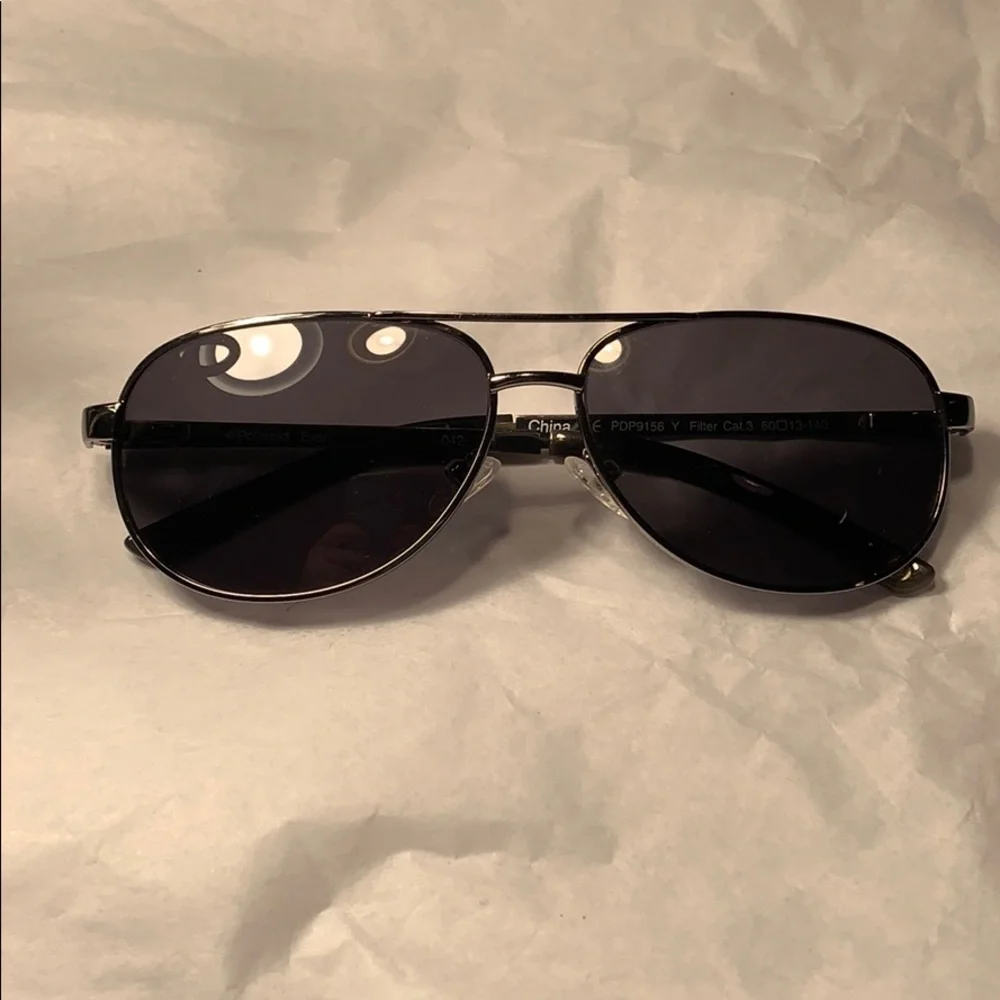 Polaroid Evan Polarized sunglasses 😎 preloved